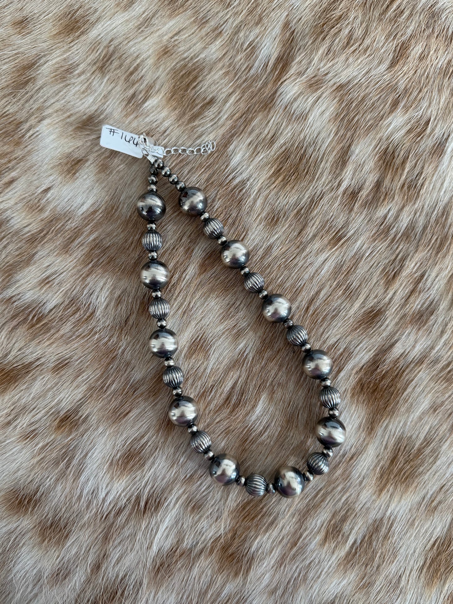 15.75" Corrugated Pearl Necklace