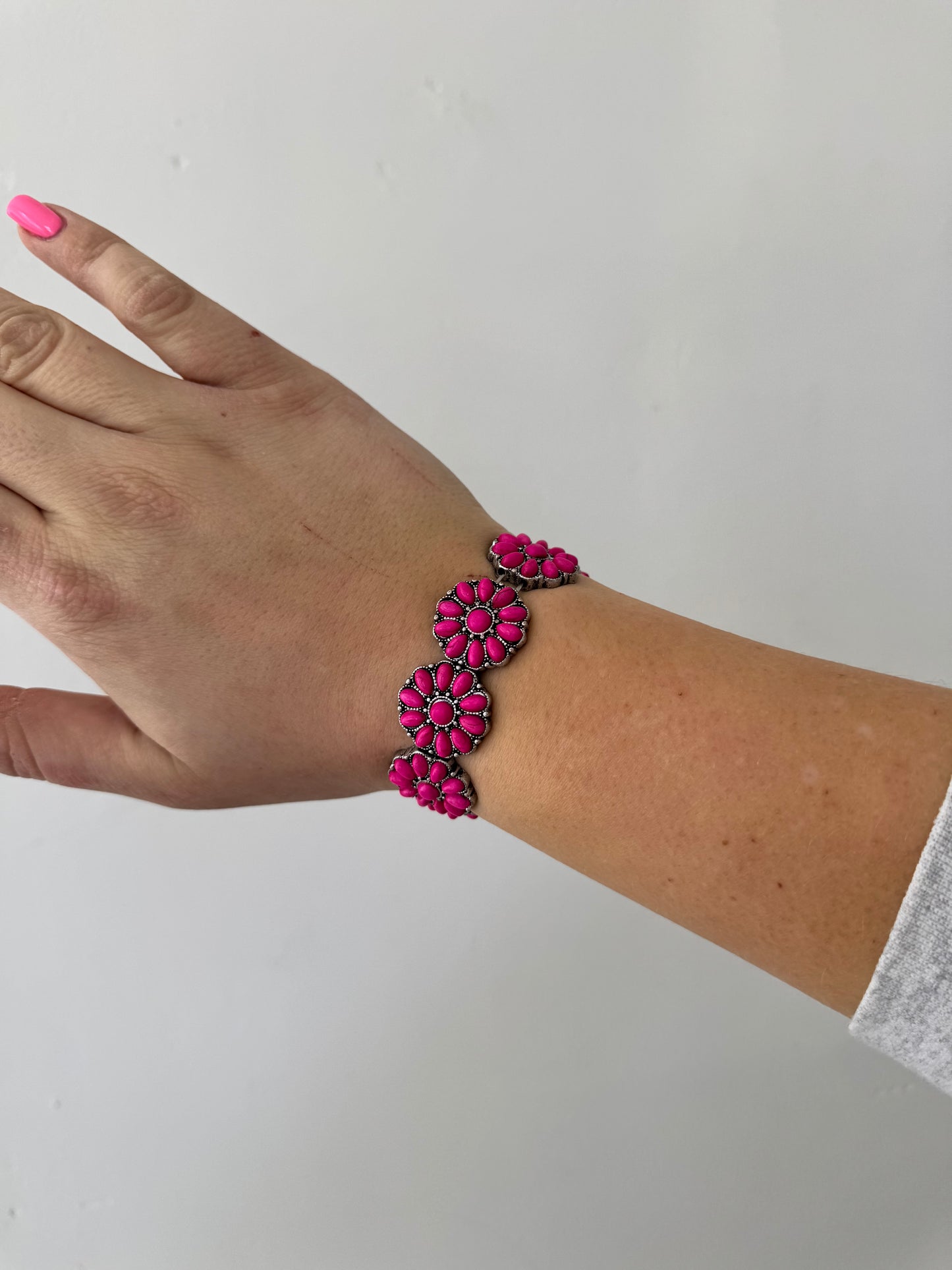 Faux Silver and Hot Pink Cluster Stretch Bracelet